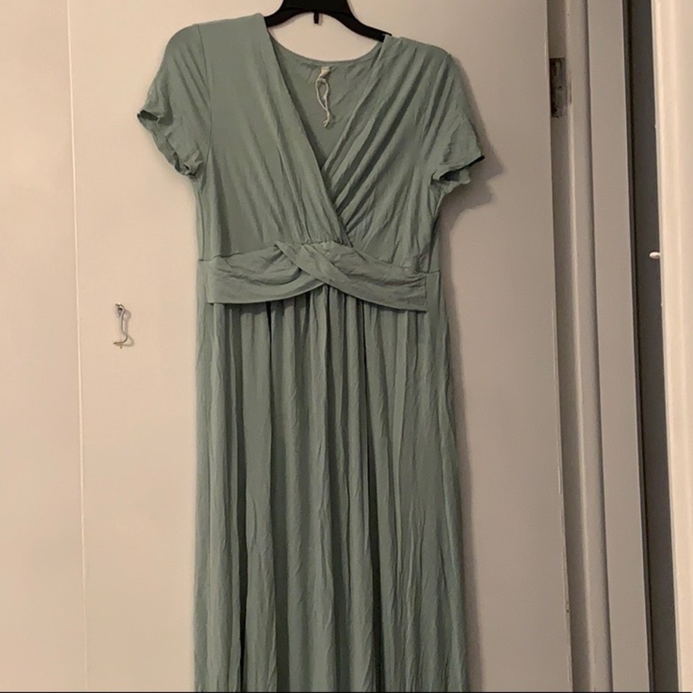 Pinkblush Maxi Dress! Size Medium